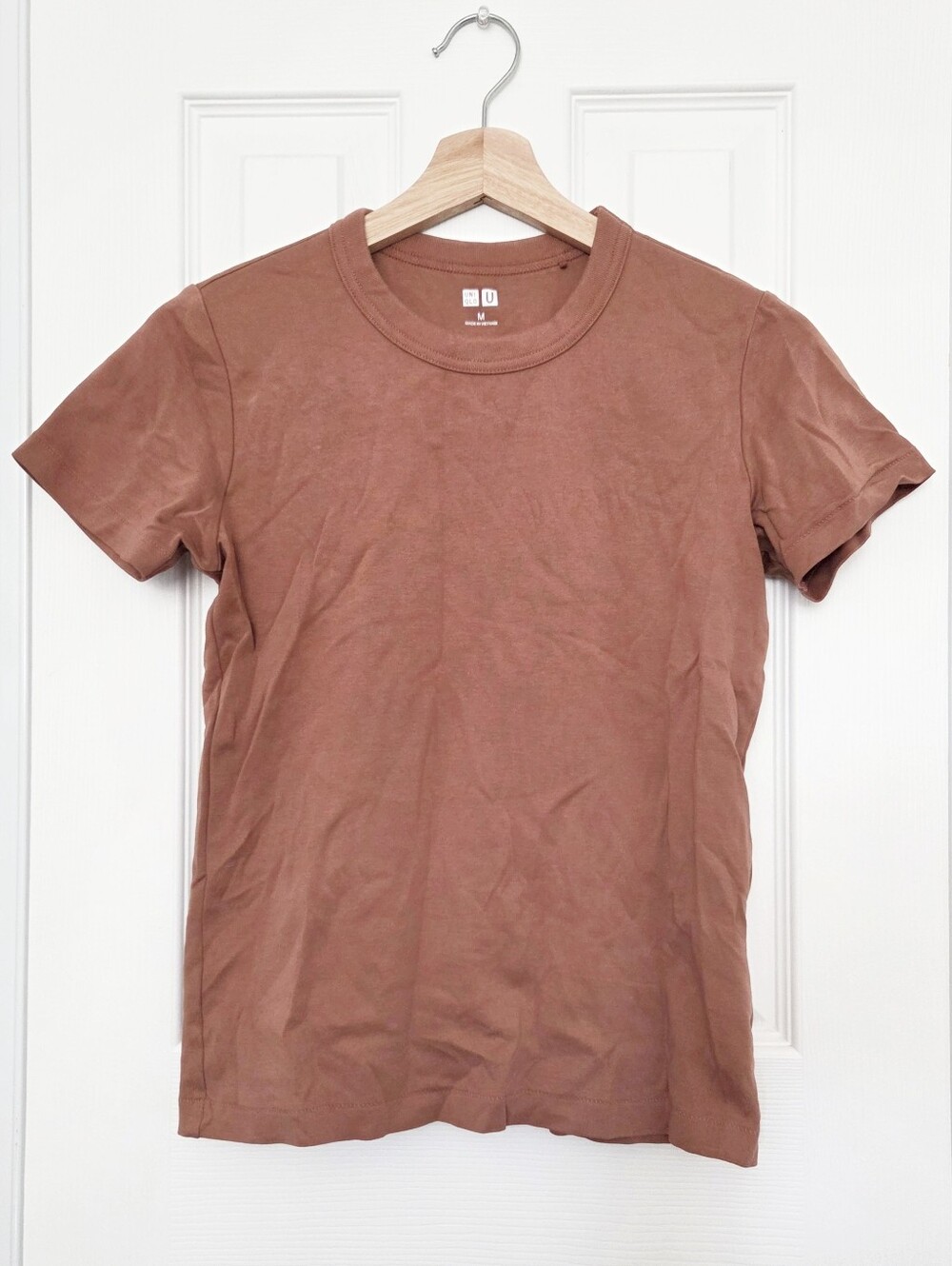 uniqlo u crew neck short sleeve russet brown orange tee shirt top